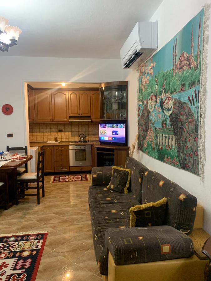 Vila Demaj! Free Parking بيرات المظهر الخارجي الصورة