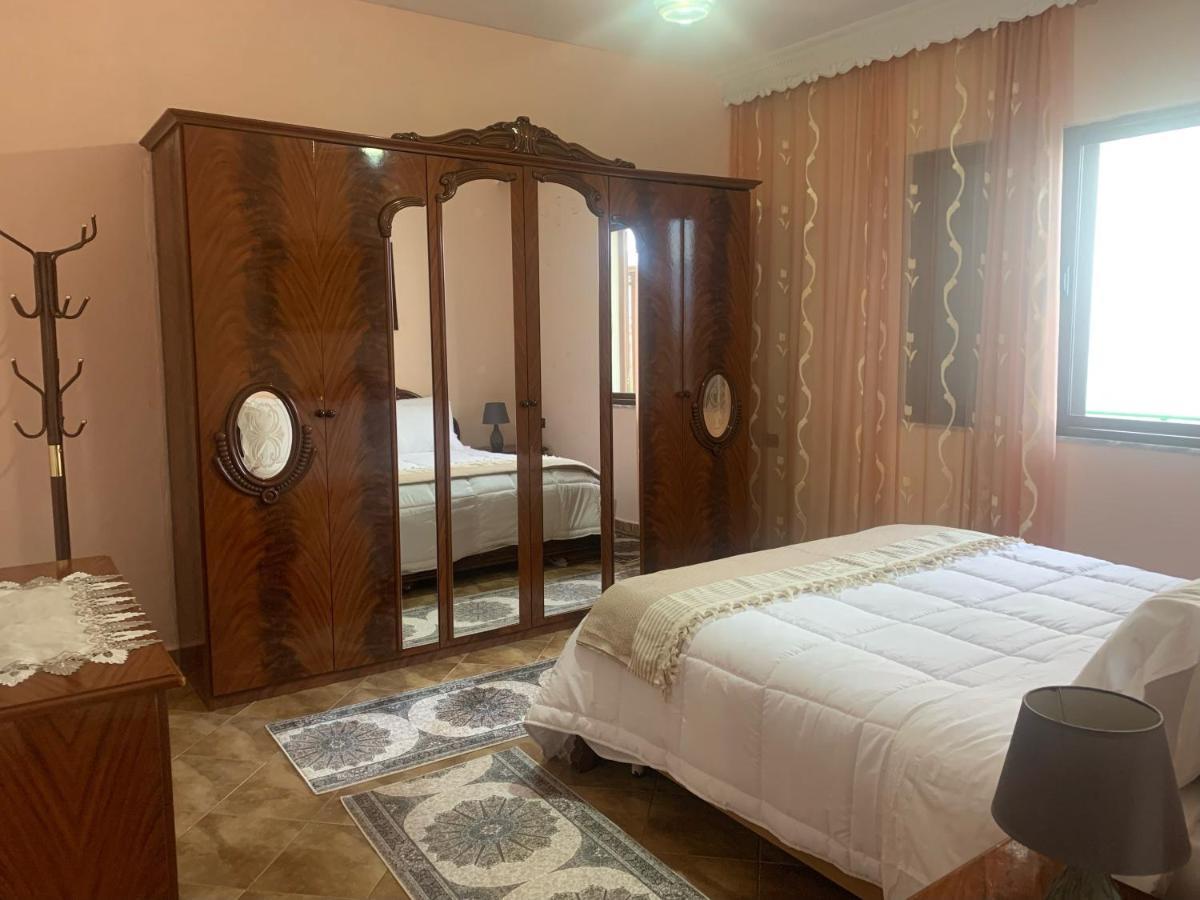 Vila Demaj! Free Parking بيرات المظهر الخارجي الصورة